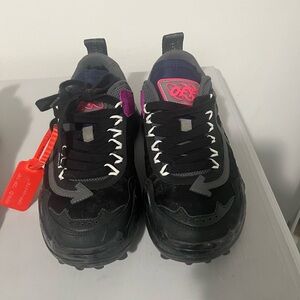 OFF-WHITE ODSY-1000 ‘BLACK women size 8